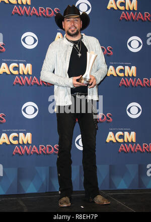 LAS VEGAS, NV, USA - 15. April: Jason Aldean in der Presse Zimmer auf der 53 Akademie der Country Music Awards im MGM Grand Garden Arena am 15. April statt, 2018 in Las Vegas, Nevada, USA. (Foto von Xavier Collin/Image Press Agency) Stockfoto