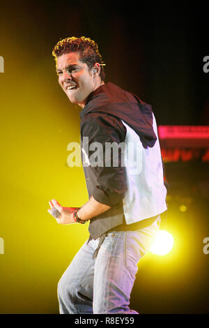 David Bisbal führt im Konzert während der Viva Romanze in der American Airlines Arena in Miami, am 3. Februar 2006. Stockfoto