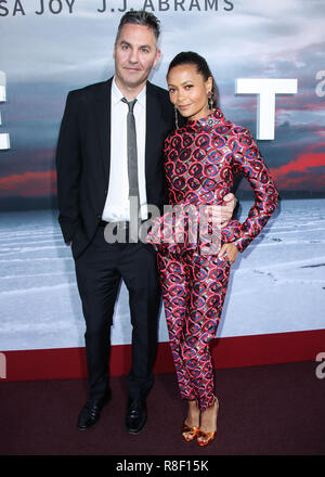 HOLLYWOOD, Los Angeles, CA, USA - 16. April: Ol Parker, Thandie Newton im Los Angeles Premiere der HBO "Westworld" Saison 2 am ArcLight Hollywood Kinos Cinerama Dome am April 16, 2018 in Hollywood, Los Angeles, Kalifornien, Vereinigte Staaten. (Foto von Xavier Collin/Image Press Agency) Stockfoto