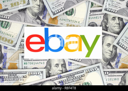 Kiew, Ukraine - September 07, 2018: Ebay Logo auf Papier, ausschneiden und auf Geld Hintergrund gedruckt. Stockfoto