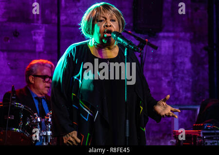 Mavis Staples führt von Kessel Shop, Newcastle, UK, Freitag 13 Juli 2018 live Stockfoto