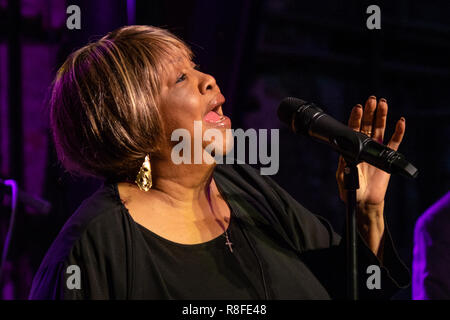 Mavis Staples führt von Kessel Shop, Newcastle, UK, Freitag 13 Juli 2018 live Stockfoto