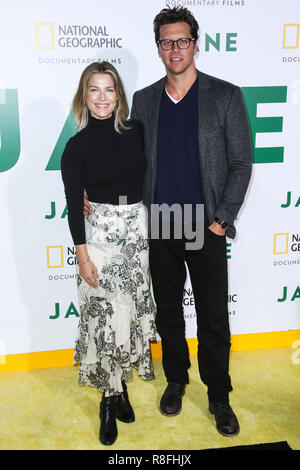 HOLLYWOOD, Los Angeles, CA, USA - Oktober 09: Ali Larter, Hayes MacArthur am Los Angeles Premiere von National Geographic Dokumentarfilm 'Jane' in der Hollywood Bowl, die am 9. Oktober 2017 in Hollywood, Los Angeles, Kalifornien, USA. (Foto von Xavier Collin/Image Press Agency) Stockfoto