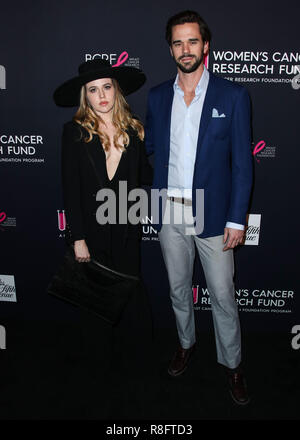 BEVERLY HILLS, Los Angeles, CA, USA - 27. Februar: Majandra Delfino, David Walton bei den Frauen Krebs des Forschungsfonds einen unvergesslichen Abend Benefiz-gala gehalten an der Beverly Wilshire Hotel am Februar 27, 2018 in Beverly Hills, Los Angeles, Kalifornien, Vereinigte Staaten. (Foto von Xavier Collin/Image Press Agency) Stockfoto