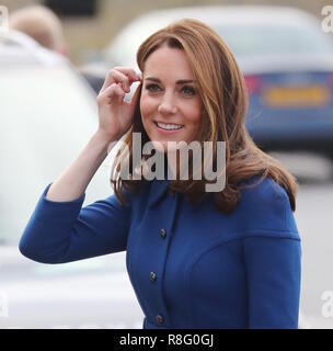 Der Herzog und die Herzogin von Cambridge besuchen Rotherham und offiziell geöffnet von McLaren Automotive neue Composites Technology Center. Mit: Katharina, Herzogin von Cambridge, Kate Middleton Wo: Rotherham, Großbritannien Wann: 14 Aug 2018 Quelle: John rainford/WANN Stockfoto