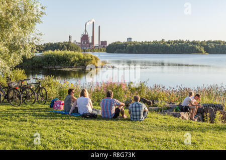 OULU, Finnland - 21. JULI 2016: Blick auf die industrielle Anlage in der Nähe des Zentrum von Oulu Finnland Stockfoto