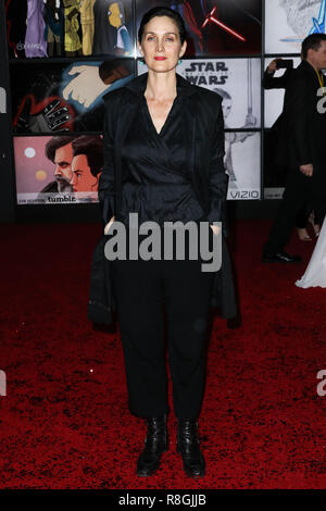 LOS ANGELES, Ca, USA - 09 Dezember: Carrie-Anne Moss bei der Weltpremiere von Disney Bilder und Lucasfilm's Star Wars: Der letzte Jedi' im Shrine Auditorium statt am 9. Dezember 2017 in Los Angeles, Kalifornien, USA. (Foto von Xavier Collin/Image Press Agency) Stockfoto