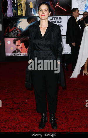 LOS ANGELES, Ca, USA - 09 Dezember: Carrie-Anne Moss bei der Weltpremiere von Disney Bilder und Lucasfilm's Star Wars: Der letzte Jedi' im Shrine Auditorium statt am 9. Dezember 2017 in Los Angeles, Kalifornien, USA. (Foto von Xavier Collin/Image Press Agency) Stockfoto