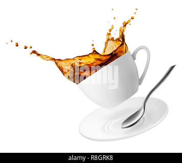 Dass Kaffee Tasse mit Untertasse und Löffel auf weißem Hintergrund Stockfoto