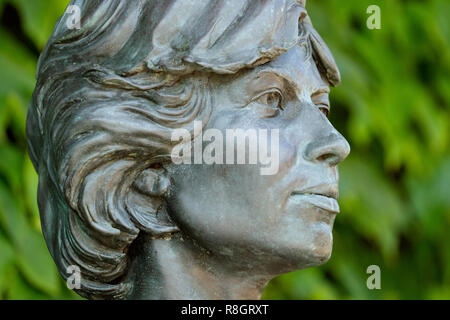 Statue des britischen Tennis legenden Virginia Wade Stockfoto