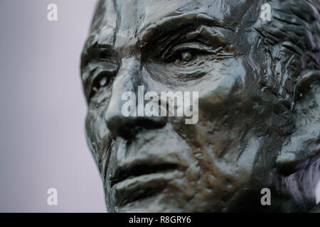 Eine Nahaufnahme von einer Statue von Fred Perry gefunden bei Wimbledon Championships Stockfoto