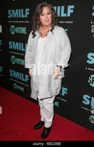 HOLLYWOOD, Los Angeles, CA, USA - Oktober 09: Rosie O'Donnell kommt an der Los Angeles Premiere des's Showtime MILF' im Harmony Gold Theater am 9. Oktober 2017 in Hollywood, Los Angeles, Kalifornien, USA. (Foto von KJ-PPB/Image Press Agency) Stockfoto