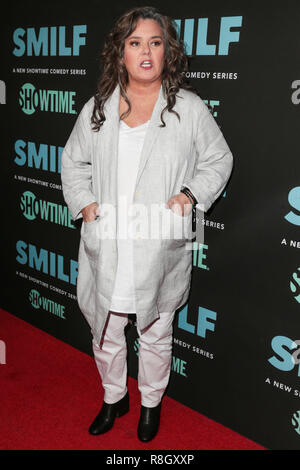 HOLLYWOOD, Los Angeles, CA, USA - Oktober 09: Rosie O'Donnell kommt an der Los Angeles Premiere des's Showtime MILF' im Harmony Gold Theater am 9. Oktober 2017 in Hollywood, Los Angeles, Kalifornien, USA. (Foto von KJ-PPB/Image Press Agency) Stockfoto