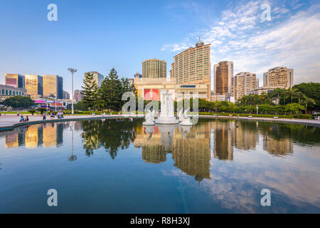 Fuzhou, China Stadtbild am Wuyi Square Brunnen. Stockfoto