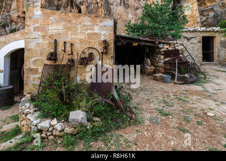 Open-air Museum von Mangiapane Höhle oder "Grotta Mangiapane", eine antike Siedlung seit dem Jungpaläolithikum, Custonaci, Sizilien, Italien bewohnt Stockfoto