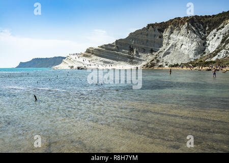 Am Strand von Scala dei Turchi, Realmonte, Provinz Agrigento, Sizilien, Italien Stockfoto