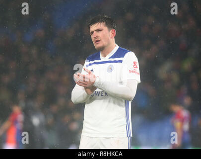 London, Großbritannien. 15. Dezember 2018. Von Leicester City Harry Maguire während der Premier League zwischen Crystal Palace und Leicester City an Selhurst Park Stadium, London, England am 15. Dez 2018. Kredit Aktion Foto Sport FA Premier League und der Football League Bilder unterliegen dem DataCo Lizenz. Redaktionelle Verwendung nur. Kein Print Sales. Keine persönlichen Gebrauch. Keine unbezahlten Einsatz Credit: Aktion Foto Sport/Alamy leben Nachrichten Stockfoto