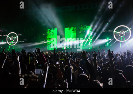 Ad Diriyah, Saudi-Arabien. 15. Dezember 2018. Der französische DJ David Guetta spielt zu einem historischen Open-Air-Masse an der Jahreszeit - öffnung Formel E Rennen in Saudi-Arabien. Credit: Stephen Lioy/Alamy leben Nachrichten Stockfoto