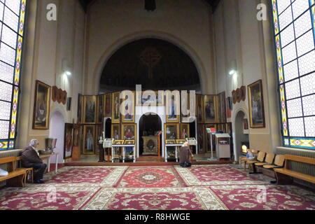 Bergamo, Italien. 22 Nov, 2018. Blick in die Kapelle des ehemaligen Ospedali Riuniti Krankenhaus. Die Katholische Kirche wurde zum Verkauf angeboten. Der Verkäufer davon ausgegangen, dass die rumänisch-orthodoxen Gemeinschaft die, die Sie wurde als Darlehen für Jahre Gebäude, sichern würde. Im letzten Moment jedoch, die Vereinigung der Muslime in Bergamo schnappte die Gebäude vom Nase des Rumänisch-orthodoxen Gemeinschaft. Das verursacht Probleme. (Dpa''Allah wirft Jesus': Muslime in Italien Kirche kaufen" vom 16.12.2018) Credit: Alvise Armellini/dpa/Alamy leben Nachrichten Stockfoto