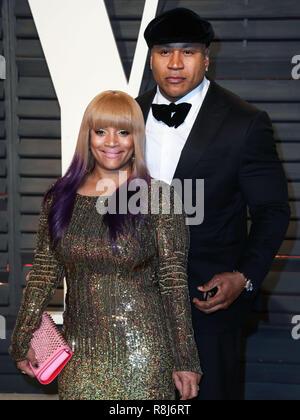 BEVERLY HILLS, Los Angeles, CA, USA - 26. Februar: Simone Smith, LL Cool J kommt an der 2017 Vanity Fair Oscar Party im Wallis Annenberg Center für Darstellende Künste am 26. Februar 2017 in Beverly Hills, Los Angeles, Kalifornien, USA. (Foto von Xavier Collin/Image Press Agency) Stockfoto