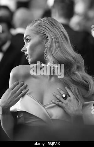 Elsa Hosk besucht der betrog Screening während des 70. jährlichen Cannes Film Festival im Palais des Festivals am 24. Mai 2017 in Cannes, Frankreich. Stockfoto