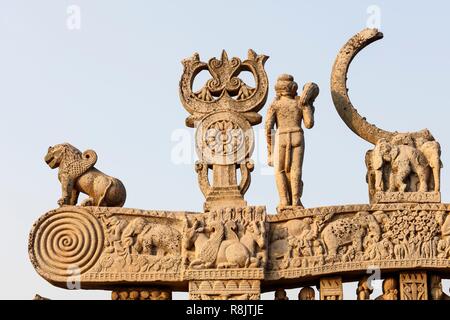 Indien, Madhya Pradesh, Sanchi, bouddhist Denkmälern zum Weltkulturerbe der UNESCO, große Stupa Tür geschnitzt Stockfoto