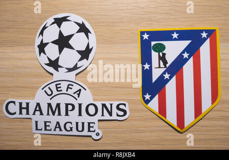 15. Dezember 2018. Nyon Schweiz. Das Logo der Fußball-Club Atletico Madrid und die UEFA Champions League. Stockfoto