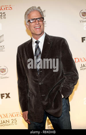 NEW YORK - Januar 19: Schauspieler Ted Danson besucht Jahreszeit drei Premiere der 'Damages" Screening im AXA Equitable Center am 19. Januar 2010 in New York City. (Foto von Steve Mack/S.D. Mack Bilder) Stockfoto