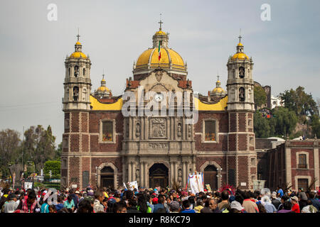 Die Alte Basilika Unserer Lieben Frau von Guadalupe in Mexiko City, Mexiko Stockfoto