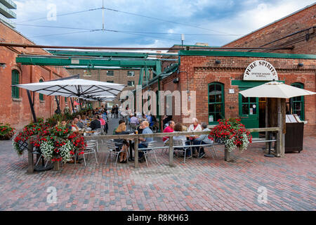 Kanada, Provinz Ontario, Toronto, Distillery Historic District, der ehemaligen Heimat der Gooderham und Würzen Brennerei, eine Fußgängerzone zu Kunst, Kultur, Handel und Unterhaltung gewidmet, reiner Geist Restaurant Stockfoto