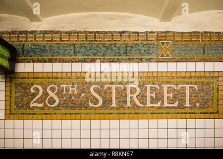 United States, New York, Manhattan, 28. Straße U-Bahn Station Stockfoto