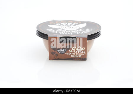 Ohne Milchprodukte Bio Kokos Joghurt. Stockfoto