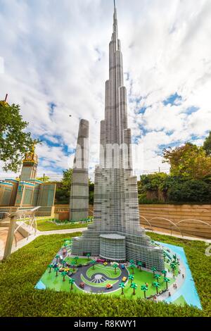 Dänemark, jütland, Billund, Legoland® Billund ist der erste Legoland Park gegründet im Jahr 1968, in der Nähe der Hauptsitze der Lego®, hier Burj Khalifa, dem höchsten Turm der Welt (828 m) bei 1:150 bestehend aus 41958 Ziegel und 815 Arbeitsstunden Stockfoto