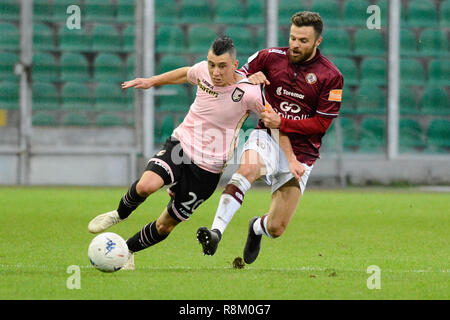 Palermo, Italien. 15 Dez, 2018. Cesar Falletti in Aktion während der Serie B Übereinstimmung zwischen uns Citta di Palermo und Livorno im Stadio Renzo Barbera am 15. Dezember 2018 in Palermo, Italien. Credit: Guglielmo Mangiapane/Pacific Press/Alamy leben Nachrichten Stockfoto