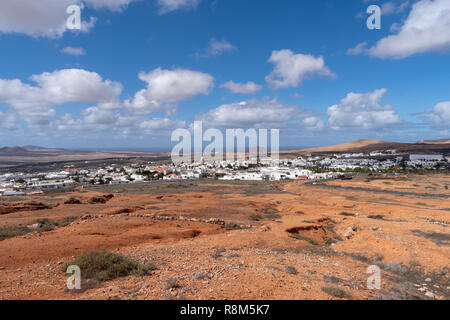 Teguise Stadt Blick vom Mount Guanapay, Lanzarote, Kanarische Inseln Stockfoto