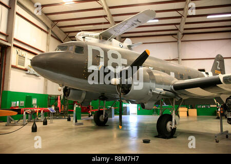 Ein WW2 Ära Douglas C 47 Skytrain auf Anzeige an den Pima Air & Space Museum in Tucson, AZ Stockfoto