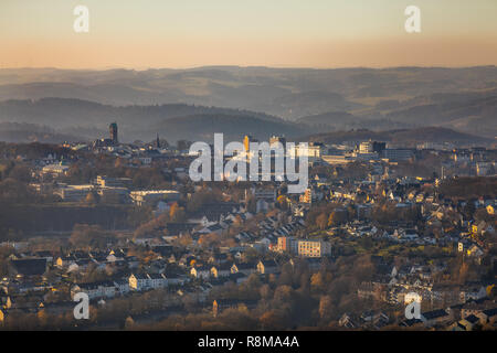 Luftaufnahme, St. Joseph und Medardus Katholische Kirche, Rathaus, sterncenter Lüdenscheid, Lüdenscheid, Sauerland, Märkischer Kreis Rhine-Westph Stockfoto