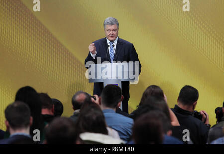 Kiew, Ukraine. 16. Dez 2018. Der Präsident der Ukraine Petro Poroschenko spricht während einer Pressekonferenz in Kiew. Credit: SOPA Images Limited/Alamy leben Nachrichten Stockfoto