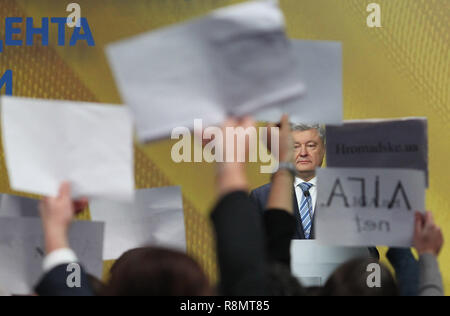 Kiew, Ukraine. 16. Dez 2018. Der Präsident der Ukraine Petro Poroschenko während einer Pressekonferenz in Kiew. Credit: SOPA Images Limited/Alamy leben Nachrichten Stockfoto