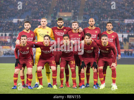 Roma, Latium, Italien. 16 Dez, 2018. Als Roma Team gesehen Innenfutter - ups während der Serie ein Fußballspiel zwischen AS Roma und Genua CFC im Olympiastadion. Credit: Ernesto Vicinanza/SOPA Images/ZUMA Draht/Alamy leben Nachrichten Stockfoto