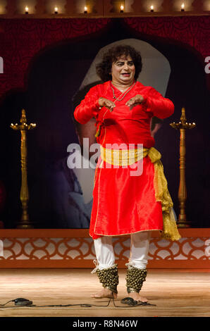 Panaji, Indien. 16. Dezember, 2018. Klassische Kathak dancer Pt. Ravi Shankar Mishra führt an Swaramangesh 2018, die Master Dinanath Mangeshkar Memorial klassische Musik & Tanz Festival. Arunabh Bhattacharjee/Alamy leben Nachrichten Stockfoto