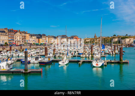 Marina in Dieppe Normandie Frankreich Stockfoto