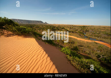 Die berühmten roten Dünen bei Jalapão Nationalpark, Tocantins state. Dies ist der am meisten fotografierte Attraktion im Park, wilde Gegend in Brasilien Stockfoto