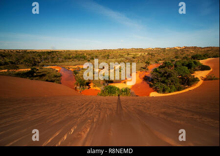 Die berühmten roten Dünen bei Jalapão Nationalpark, Tocantins state. Dies ist der am meisten fotografierte Attraktion im Park, wilde Gegend in Brasilien Stockfoto