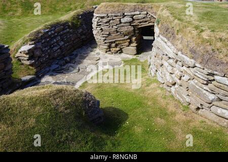 Skara Brae alten Dorf auf den Orkney Inseln. Auf dem Weg von Kirkwall hielten wir im ständigen Stein namens Ring von Brodgar. Stockfoto