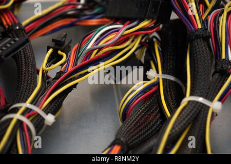 Alte pcs PC Komponenten und Kabel Stockfoto