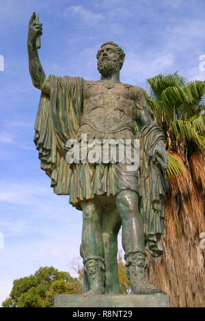 Libyen. Leptis Magna archäologische Stätte. Ruinen der römischen Stadt zum Weltkulturerbe der UNESCO gehört. Statue von severis Septimus Stockfoto