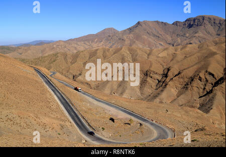 Marokko Marrakesch Die Hohen Atlas Gebirge. Einen Durchgang durch den Hohen Atlas Gebirge zwischen Marrakesch Ait Ben Haddou und Ouarzazate. Stockfoto