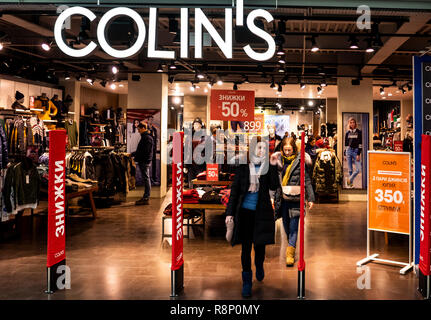 Colin's Store in Pramid Mall. Stockfoto