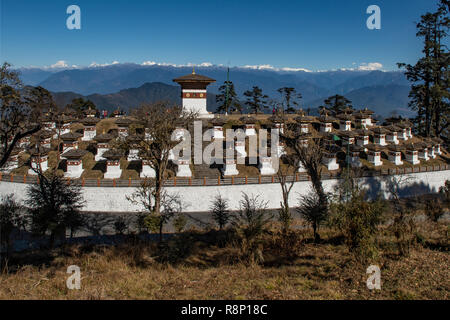 108 Stupas, Tempel an der Oberseite des Dorchula Pass, Bhutan Stockfoto